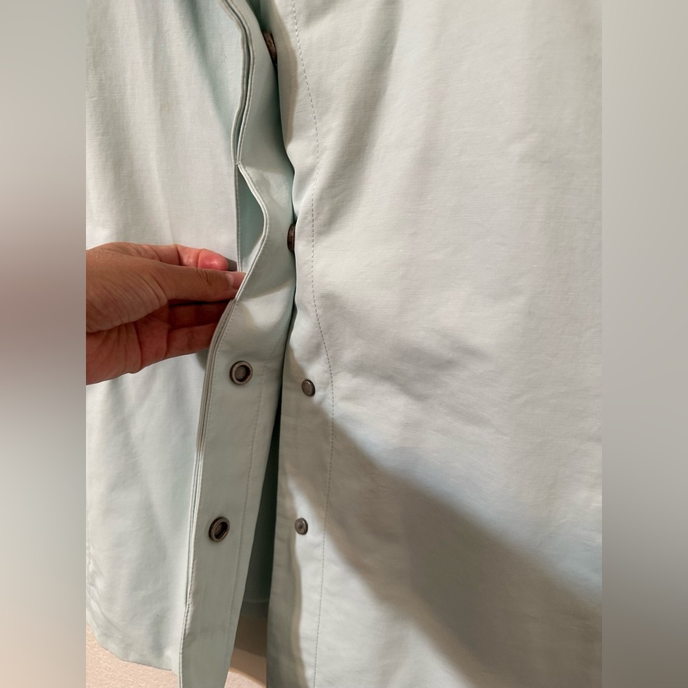 *GENTLY USED* EILEEN FISHER Fleece Lined Ice Blue Vest-Snap Buttons, Size Large - Picture 5 of 11